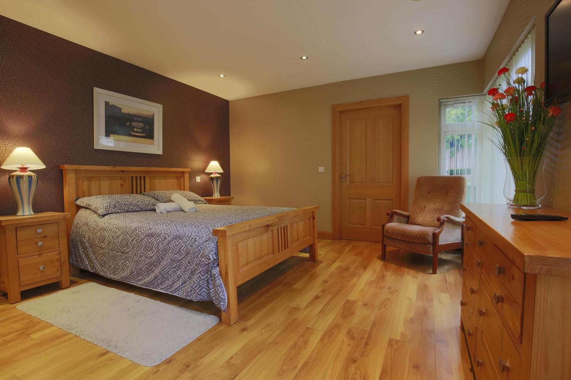 Spacious 4 Bedroom Home - 5 Min Walk To Town Enniskillen Exterior photo