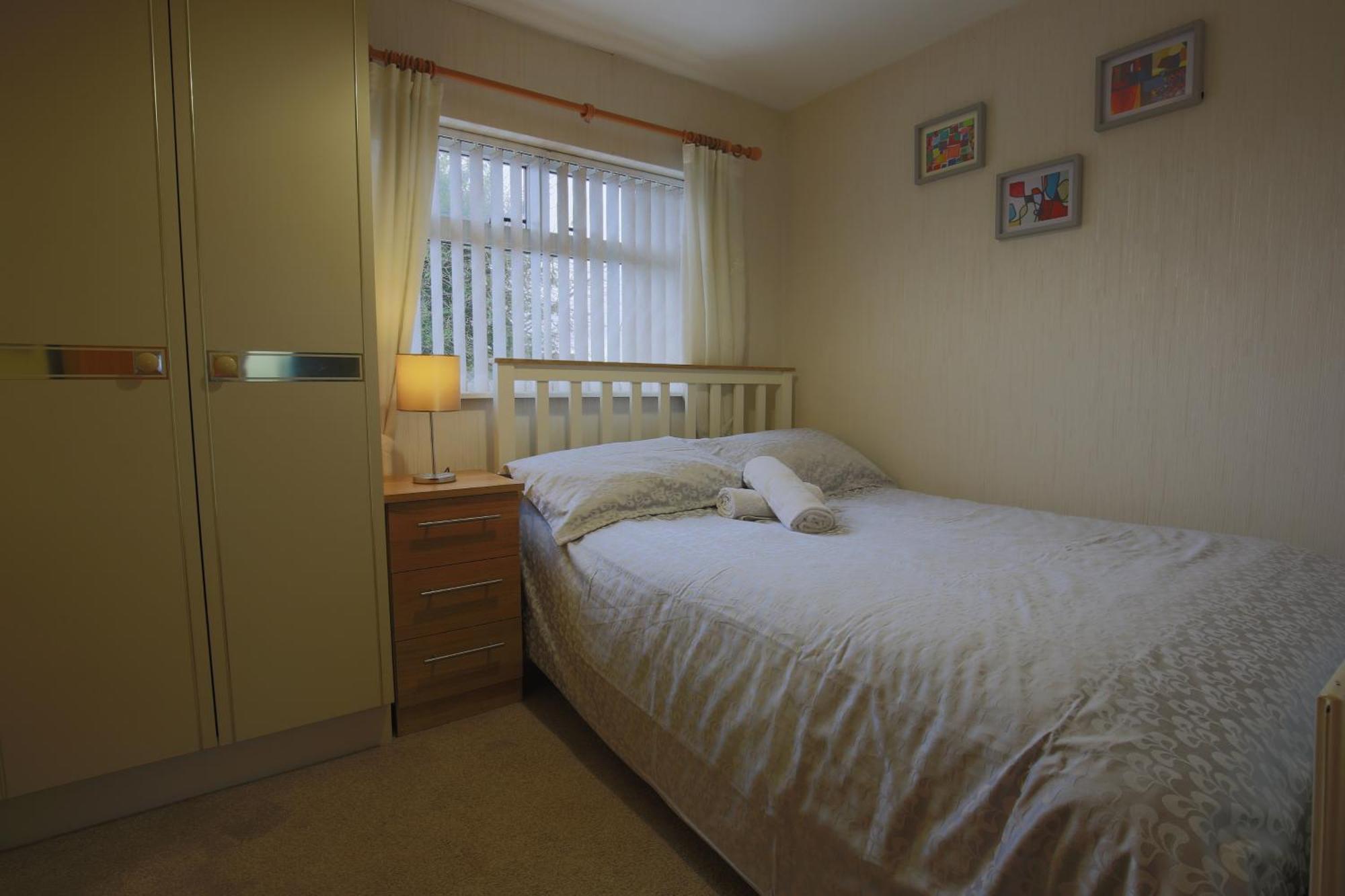 Spacious 4 Bedroom Home - 5 Min Walk To Town Enniskillen Exterior photo